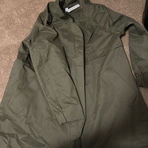 Lululemon rain jacket size 10